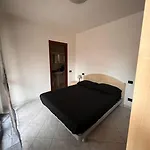 Tranquillo Con Patio E Piscina Daire *