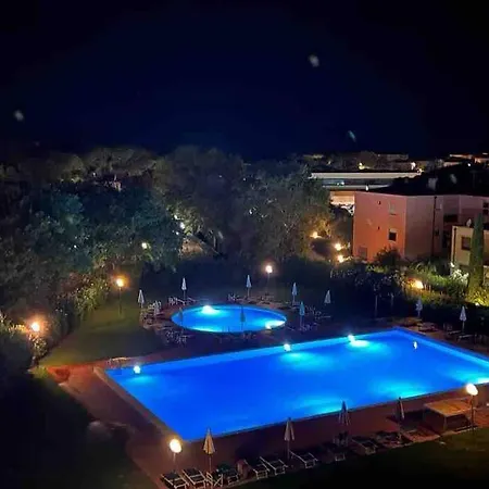 Tranquillo Con Patio E Piscina Appartamento La Caduta